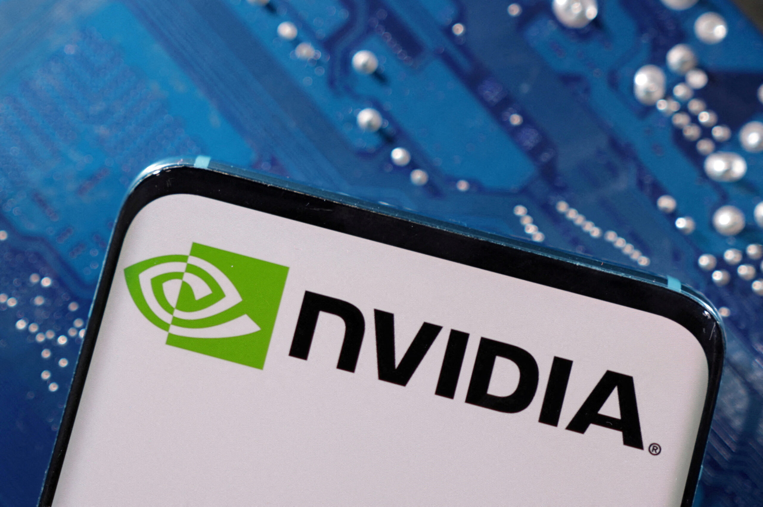 Κίνα κατά Nvidia – Τι ανακοίνωσε το Πεκίνο για τον αμερικανικό «κολοσσό» των τσιπ Κίνα-κατά-nvidia-–-Τι-ανακοίνωσε-το-Πεκίνο-για-τον-αμερικανικό-«κολοσσό»-των-τσιπ