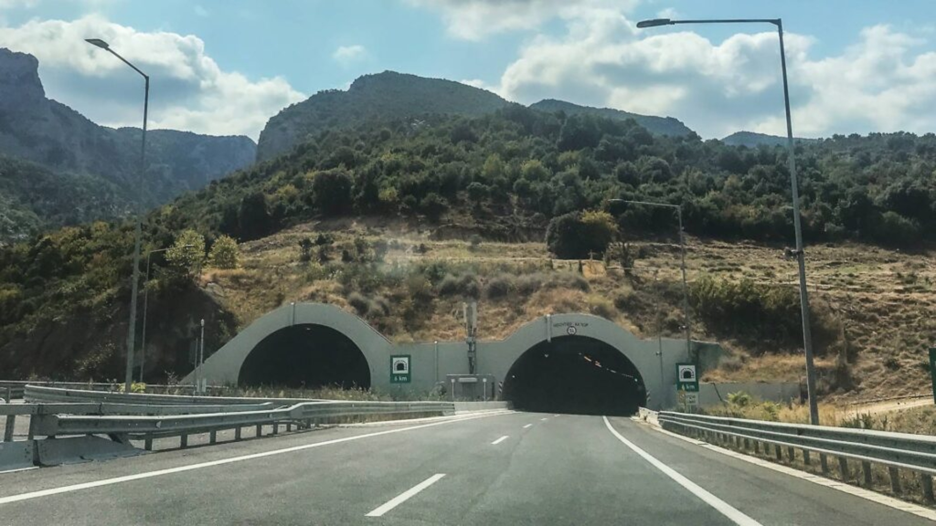 Τούνελ Τεμπών: Οι κάμερες «έπιασαν» επτά στους 10 οδηγούς για υπερβολική ταχύτητα Τούνελ-Τεμπών:-Οι-κάμερες-«έπιασαν»-επτά-στους-10-οδηγούς-για-υπερβολική-ταχύτητα