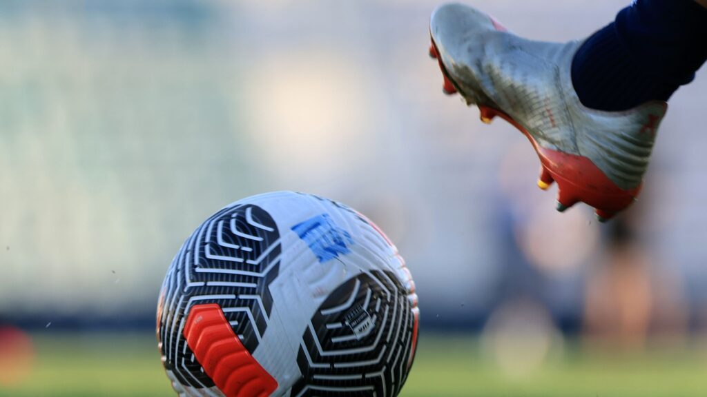 Επιστρέφει-με-φόρα-στη-super-league-1