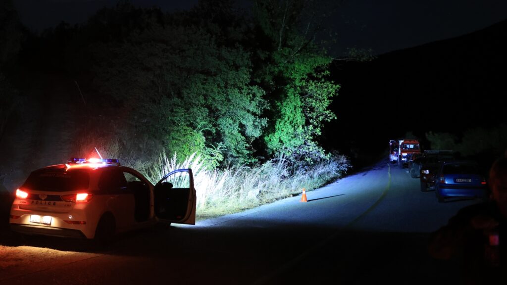 Λάρισα:-Η-ΕΜΑΚ-απεγκλώβισε-τον-53χρονο-που-είχε-παγιδευτεί-σε-σπηλιά