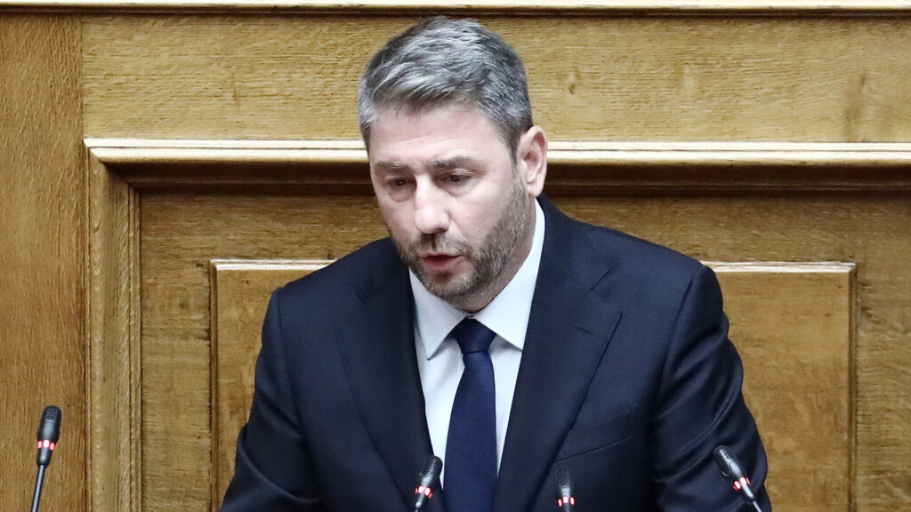 Ανδρουλάκης-για-Τσίπρα:-«Σκηνοθέτησε-παρασκηνιακά-τη-διάλυση-του-κόμματός-του»