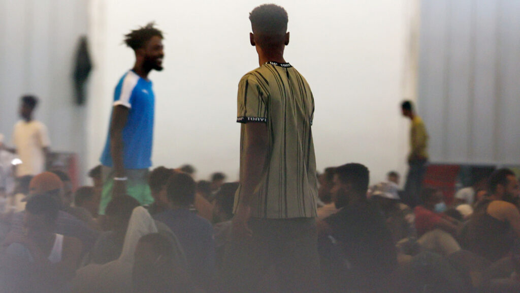 Υπ.-Μετανάστευσης:-Μειώνονται-τα-επιδόματα-σε-δικαιούχους-ασύλου-–-Τι-αλλάζει-στη-στέγαση