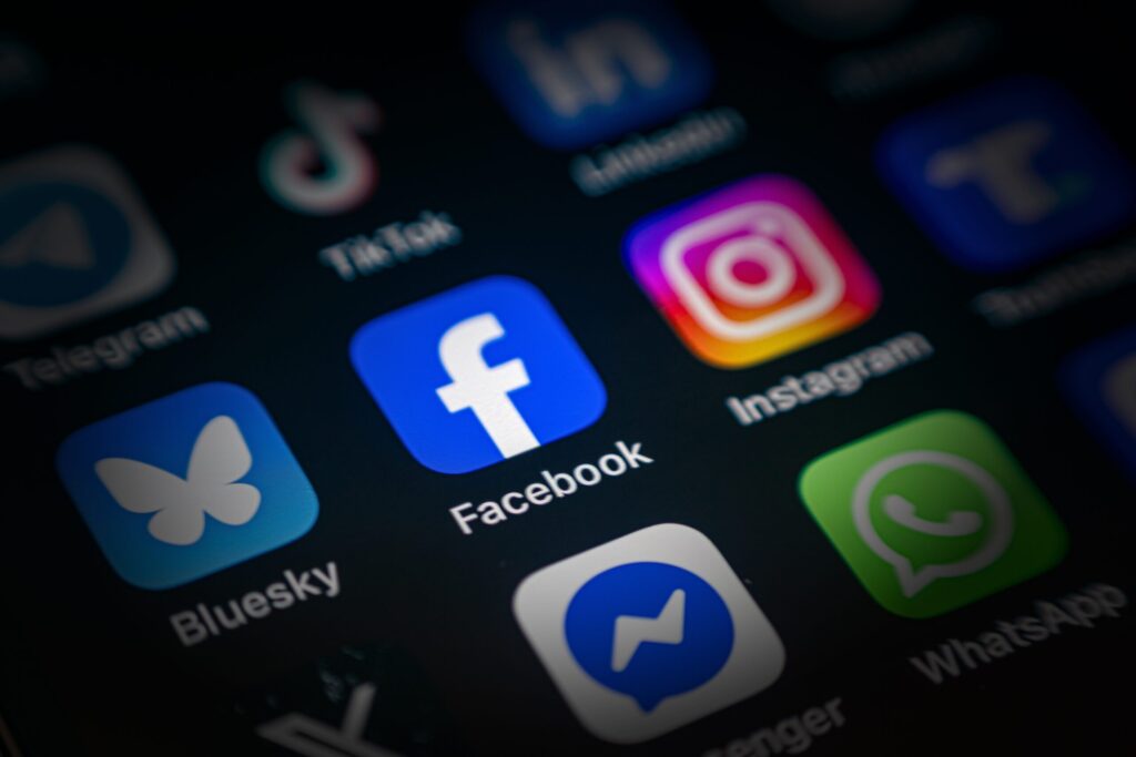 Ιταλία:-Οικογένειες-μηνύουν-facebook,-instagram-και-tiktok-για-την-ασφάλεια-των-παιδιών