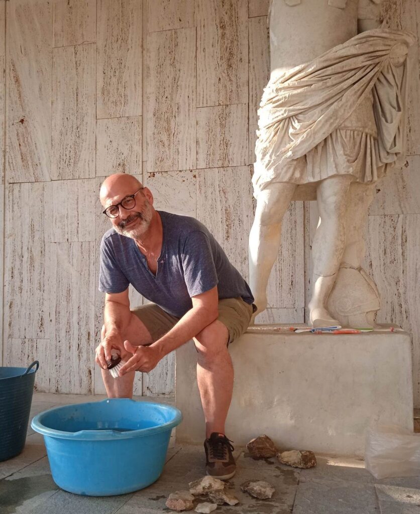 Αμφίπολη:-Φωτίζοντας-τη-ζωή-στην-ακρόπολη
