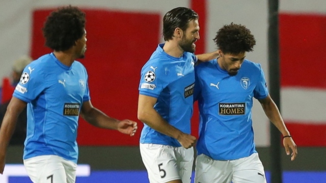 champions-league-live-(Α’-ημίχρονο):-Πάφος-–-Βιγιαρεάλ-0-0,-Καραμπάγκ-–-Τσέλσι-0-0