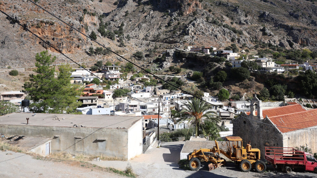 Κρήτη:-Ο-«ανταρτοπόλεμος-στον-Ψηλορείτη»-πριν-από-24-χρόνια
