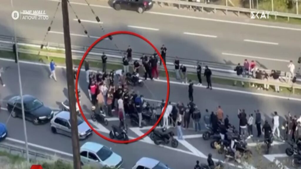 Χαλκίδα: Ταυτοποιήθηκαν τέσσερα άτομα για τις κόντρες στη γέφυρα Χαλκίδα:-Ταυτοποιήθηκαν-τέσσερα-άτομα-για-τις-κόντρες-στη-γέφυρα
