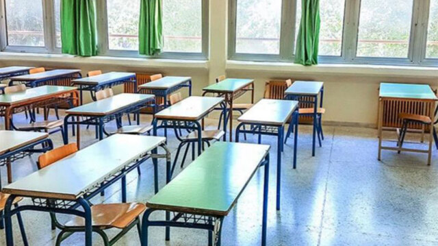 Άλιμος: 15χρονος ξυλοκοπήθηκε από εξωσχολικούς στο προαύλιο του σχολείου του Άλιμος:-15χρονος-ξυλοκοπήθηκε-από-εξωσχολικούς-στο-προαύλιο-του-σχολείου-του