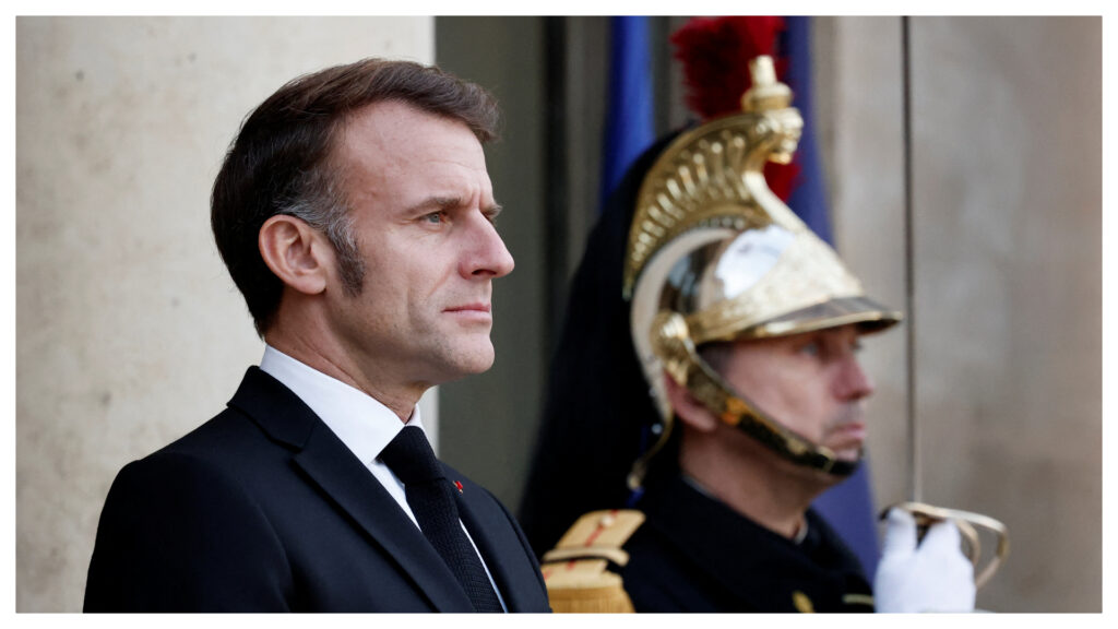 le-monde:-Η-πρόωρη-αποπληρωμή-δανείου-από-την-Ελλάδα-μειώνει-το-γαλλικό-έλλειμμα