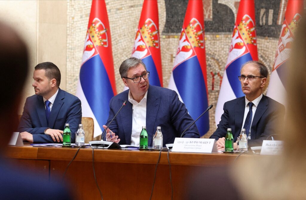 Α. Βούτσιτς για «σαφάρι ελεύθερων σκοπευτών» στο Σαράγεβο: «Δεν έχω σκοτώσει κανέναν» Α.-Βούτσιτς-για-«σαφάρι-ελεύθερων-σκοπευτών»-στο-Σαράγεβο:-«Δεν-έχω-σκοτώσει-κανέναν»