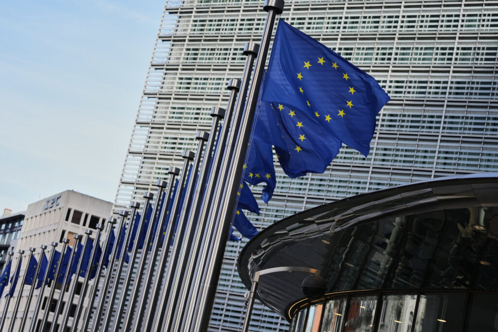 Κομισιόν: Παραπομπή Ελλάδας στο Ευρωπαϊκό Δικαστήριο για τις οικογενειακές παροχές Κομισιόν:-Παραπομπή-Ελλάδας-στο-Ευρωπαϊκό-Δικαστήριο-για-τις-οικογενειακές-παροχές