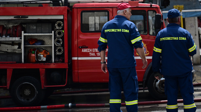 Φωτιά σε πολυκατοικία στα Γρεβενά, απεγκλωβίστηκαν πέντε άτομα Φωτιά-σε-πολυκατοικία-στα-Γρεβενά,-απεγκλωβίστηκαν-πέντε-άτομα