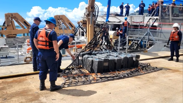 Η-Κόστα-Ρίκα-και-οι-ΗΠΑ-προχώρησan-στην-κατάσχεση-4-τόνων-κοκαΐνης-στον-Ειρηνικό