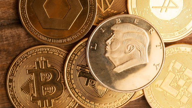 Πώς-οι-Τραμπ-έχασαν-$1-δισ.-από-το-πρόσφατο-sell-off-των-κρυπτονομισμάτων