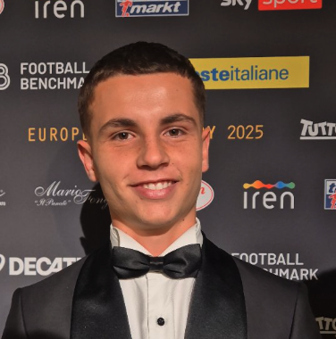 Χρήστος-Μουζακίτης:-Παρέλαβε-το-βραβείο-«european-golden-boy-web-2025»