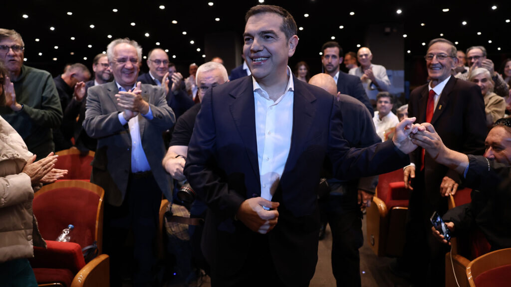 Ολική-επαναφορά-Τσίπρα-–-Ο-ΣΥΡΙΖΑ-βρίσκει-την-«Ιθάκη»-του