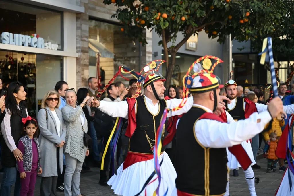 Εγνέφ’σαν! Οι Μωμόγεροι ξεσήκωσαν την Κω