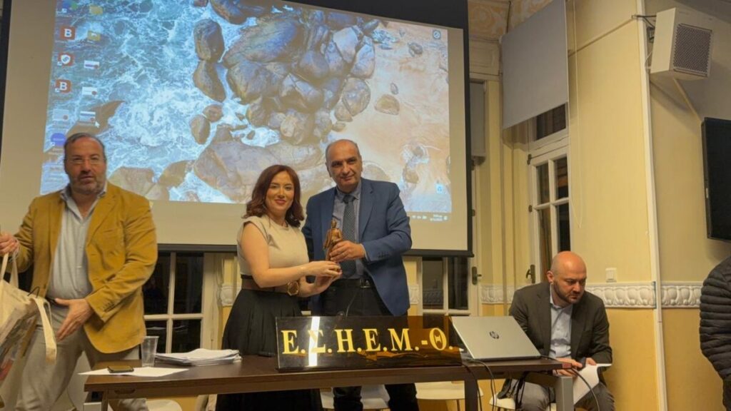 Η δημοσιογράφος Uzay Bulut ζητά την αναγνώριση της Γενοκτονίας των Ποντίων