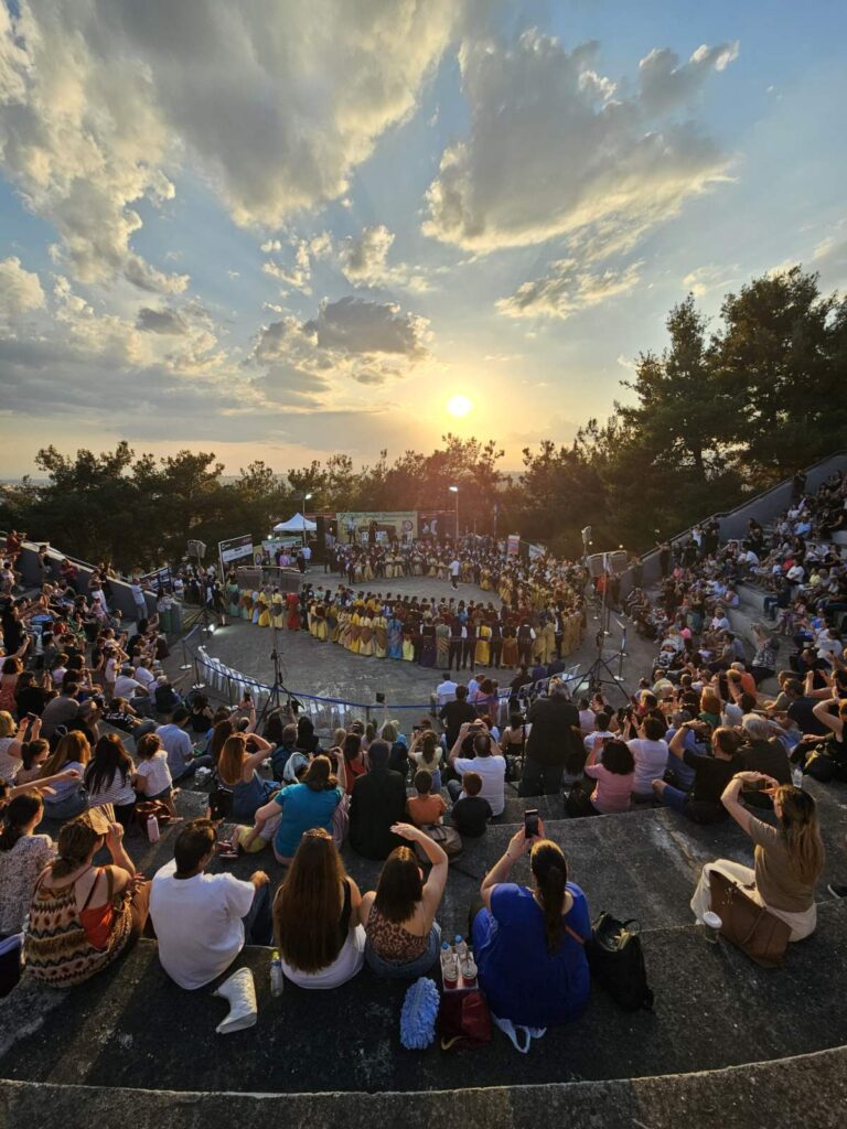 Παιδικές φωνές και ποντιακοί χοροί έδωσαν ζωή στο 7ο Φεστιβάλ χορών του Σ.Πο.Σ. Νομού Θεσσαλονίκης! Παιδικές φωνές και ποντιακοί χοροί έδωσαν ζωή στο 7ο Φεστιβάλ χορών του Σ.Πο.Σ. Νομού Θεσσαλονίκης!