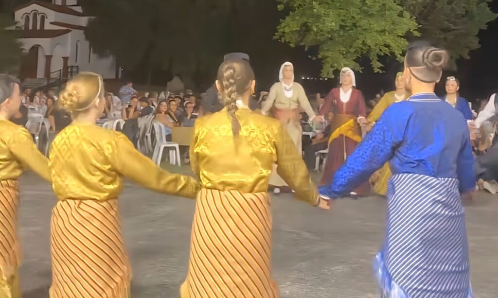 40 χρόνια προσφοράς και παράδοσης: Με μεγάλη επιτυχία ο επετειακός καλοκαιρινός χορός του Συλλόγου Ποντίων Προσοτσάνης 40 χρόνια προσφοράς και παράδοσης: Με μεγάλη επιτυχία ο επετειακός καλοκαιρινός χορός του Συλλόγου Ποντίων Προσοτσάνης