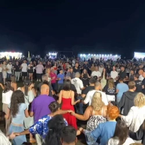 Το Νεοχώρι «σείστηκε» στον ρυθμό της λύρας – Ανεπανάληπτο ποντιακό πανοΰρ τον Δεκαπενταύγουστο